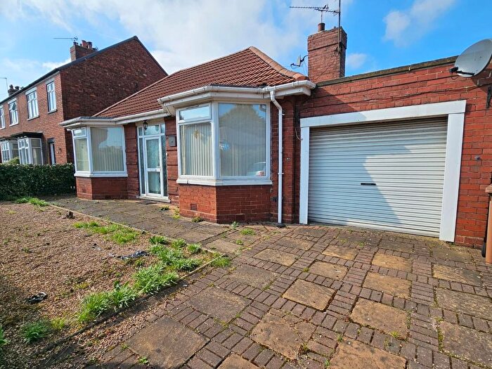 3 Bedroom Detached Bungalow To Rent In Priory Road, Scunthorpe, DN17