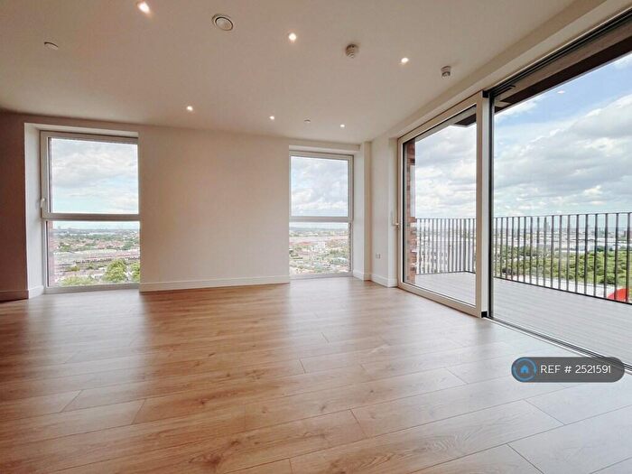 2 Bedroom Flat To Rent In Quay Walk, Wembley, HA0