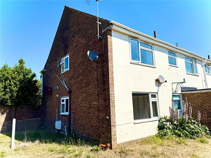 1 Bedroom Apartment For Sale In Dorset Road, Christchurch, Dorset, BH23