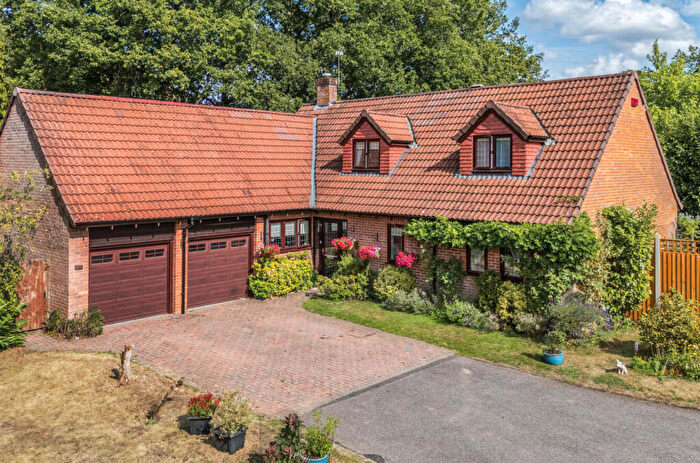 6 Bedroom Detached House For Sale In Orchard End, Rowledge, Farnham, Surrey, GU10