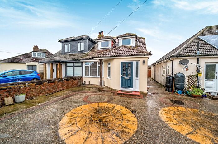 4 Bedroom Semi-Detached House For Sale In Merton Avenue, Portchester, Hampshire, PO16