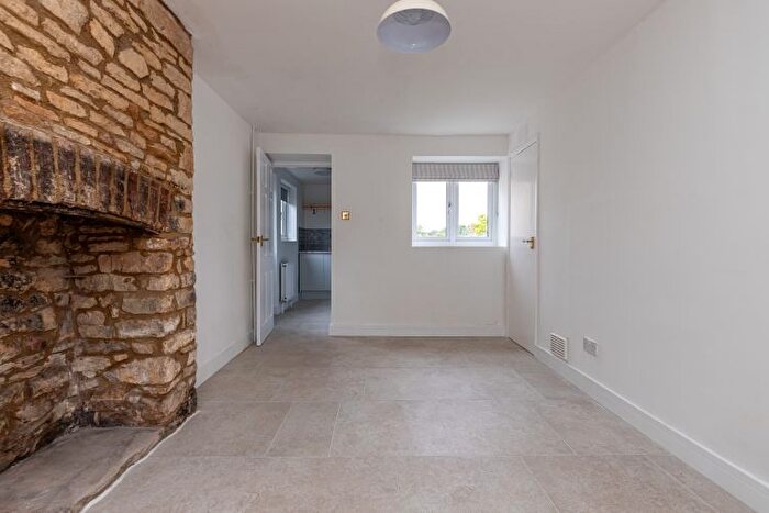 2 Bedroom Cottage To Rent In Narrow Lane, Charlbury, Chipping Norton, OX7