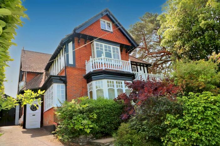 2 Bedroom Apartment To Rent In Please Register Via Righmove Or Zoopla Not By Calling The Office Council Tax Band B, BH3