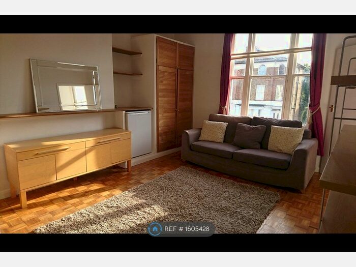 1 Bedroom Flat To Rent In Windsor Road, London, W5