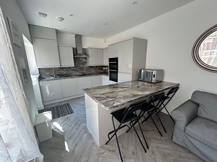 5 Bedroom Property To Rent In Oak Tree Lane, Selly Oak, Birmingham, B29