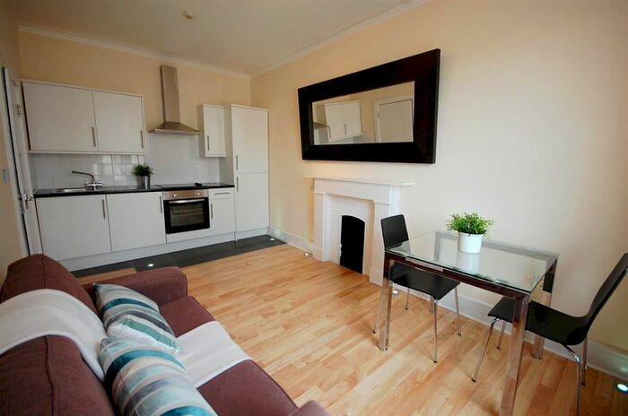 1 Bedroom Flat To Rent In Belgrave Road, Pimlico, SW1V