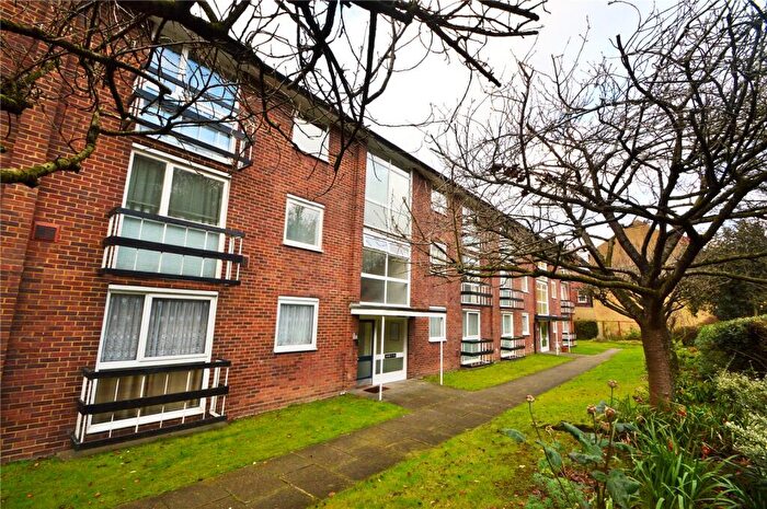 2 Bedroom Apartment To Rent In Lister Court, Godstone Road, Purley, CR8