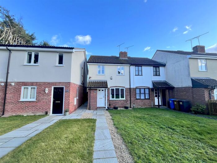 3 Bedroom End Of Terrace House To Rent In Crossley Gardens, Ipswich, IP1