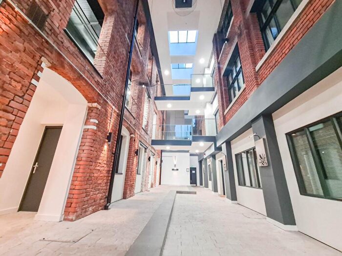 2 Bedroom Flat To Rent In Printing Press House, School Street, Noma, Manchester, M4