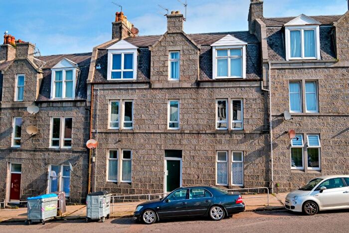 1 Bedroom Flat To Rent In Glenbervie Road, Torry, Aberdeen, AB11