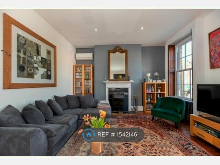 2 Bedroom Maisonette To Rent In Balham, London, SW12