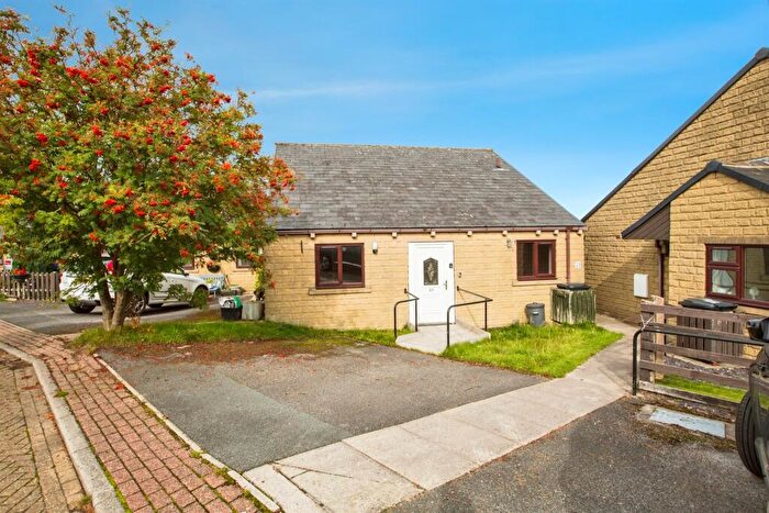 2 Bedroom Semi-Detached Bungalow For Sale In Bradley View, Holywell Green, Halifax, HX4