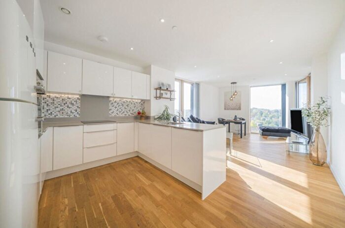 1 Bedroom Flat To Rent In St Mark Square, Bromley, BR2