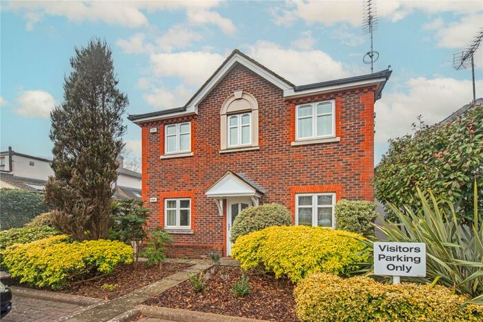 2 Bedroom Maisonette To Rent In Mitre Court, Heath Road, Weybridge, Surrey, KT13