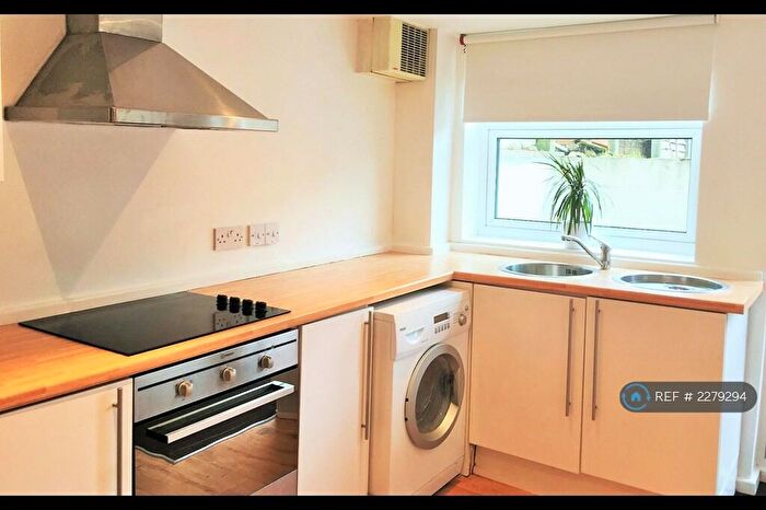 1 Bedroom Flat To Rent In Williams Street, Reading, RG1