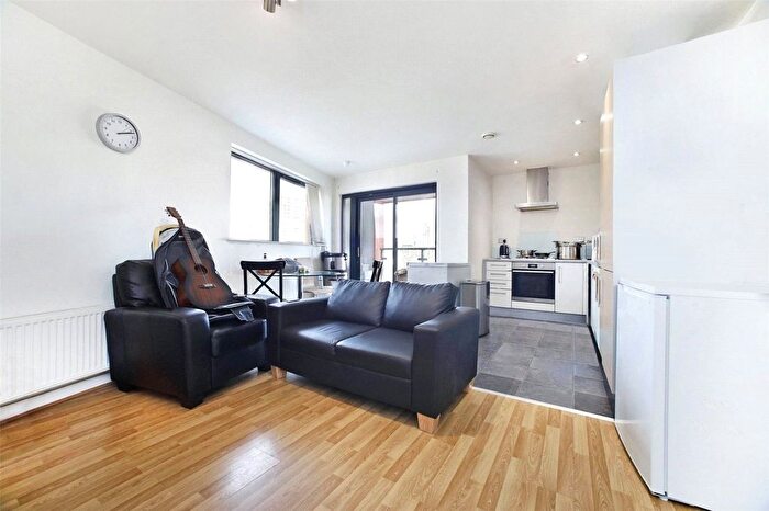 2 Bedroom Flat For Sale In Park View Court, Devons Road, London, E3