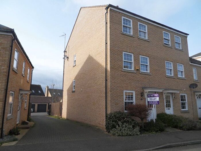 3 Bedroom End Of Terrace House To Rent In Stour Green, Ely, CB6