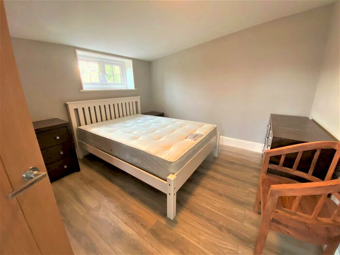 2 Bedroom Barn Conversion To Rent In Coopersale Lane, Theydon Bois, CM16