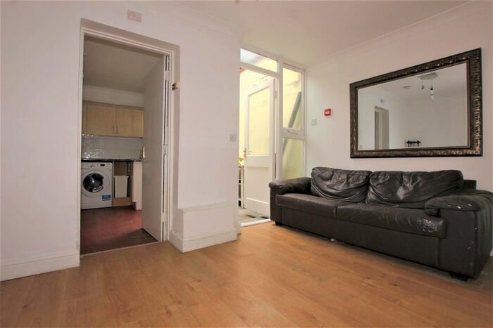1 Bedroom Flat To Rent In Bavaria Road, Upper Holloway, N19