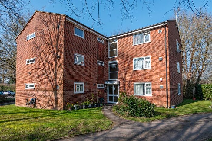 1 Bedroom Flat For Sale In Aurum Close, Horley, RH6