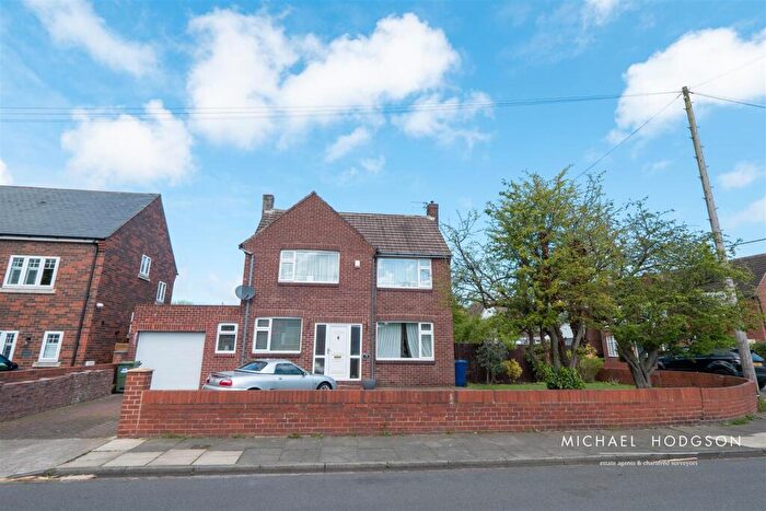 3 Bedroom Detached House For Sale In Woodlands Road, Cleadon, Sunderland, SR6