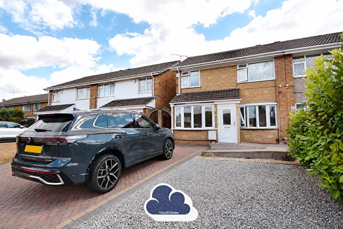 4 Bedroom Semi-Detached House For Sale In Woodway Lane, Coventry, CV2