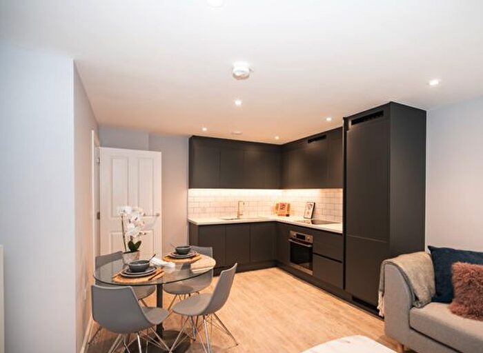 2 Bedroom Apartment For Sale In Hewitt Street, M15