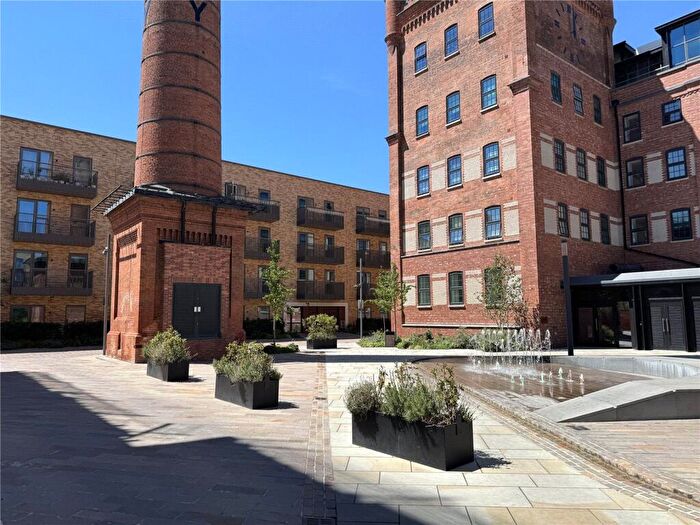 1 Bedroom Apartment For Sale In Engineering Mews, Clock Tower House, Heritage Walk, Slough, SL1
