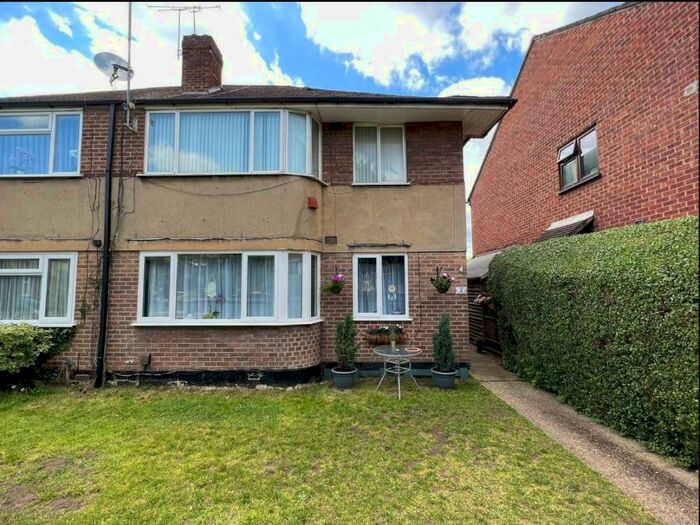 2 Bedroom Maisonette To Rent In Slough, Berkshire, SL1