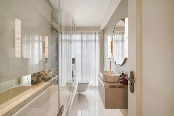 2 Bedroom Flat To Rent In Dorset House, Gloucester Place, Baker Street, NW1