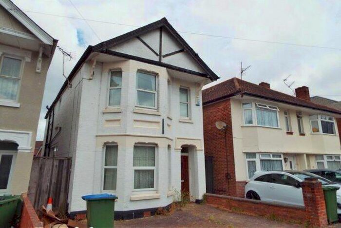 5 Bedroom Property To Rent In Morris Road, Southampton, SO15