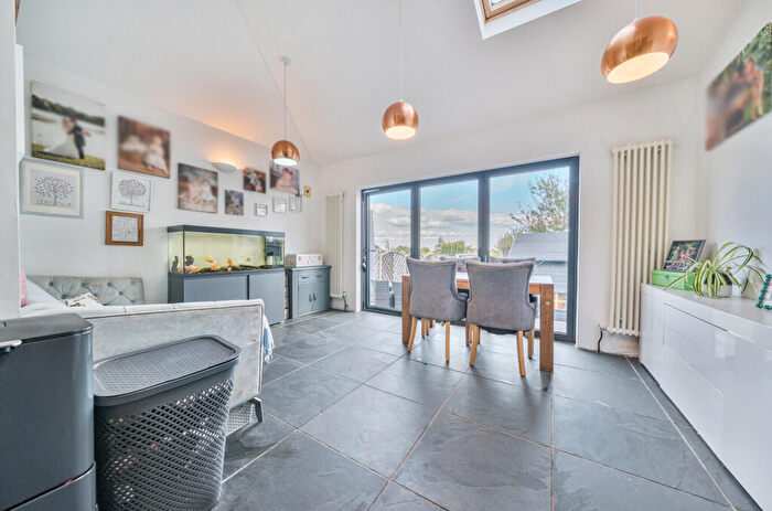 2 Bedroom Semi-Detached House For Sale In Maidstone Road, Sidcup, DA14