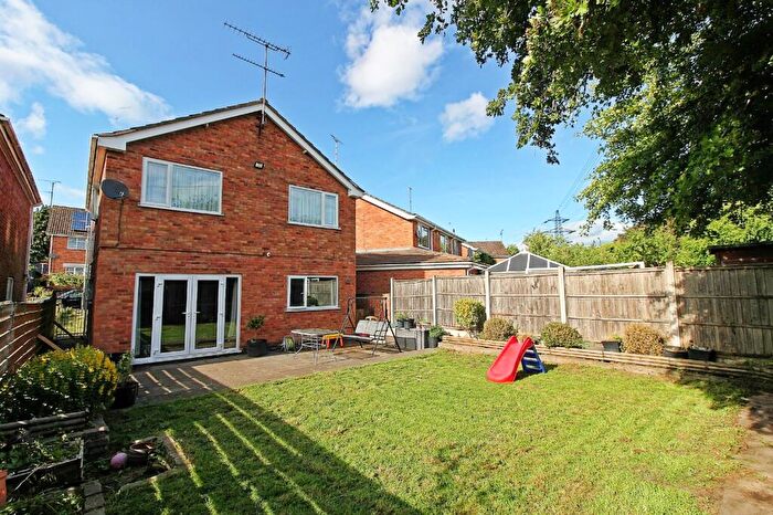 3 Bedroom House For Sale In Foxcroft Close, Leicester, LE3