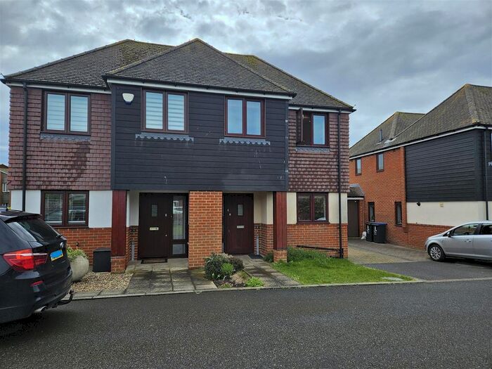 3 Bedroom Semi-Detached House To Rent In Minnis Road, Birchington, CT7