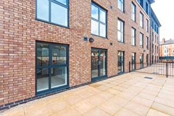 2 Bedroom Apartment To Rent In Strutt House, Erasmus Drive, DE1