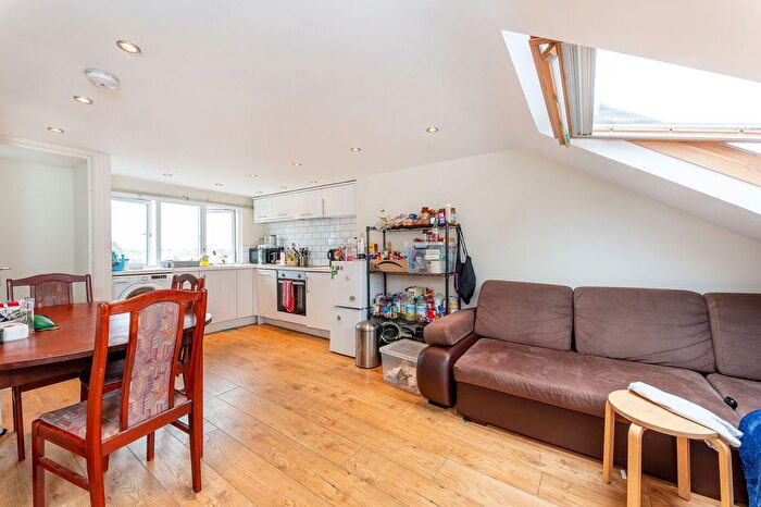 3 Bedroom Property To Rent In Wells House Road, North Acton, London, NW10