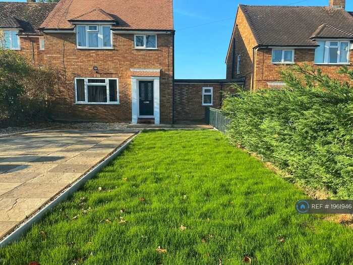 3 Bedroom Semi-Detached House To Rent In Garden Hedge, Leighton Buzzard, LU7