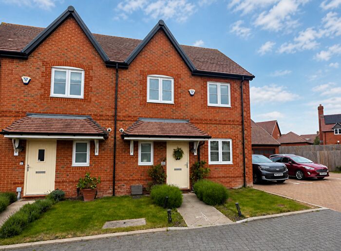3 Bedroom Semi-Detached House To Rent In Jasmine Grange, Warfield, RG42
