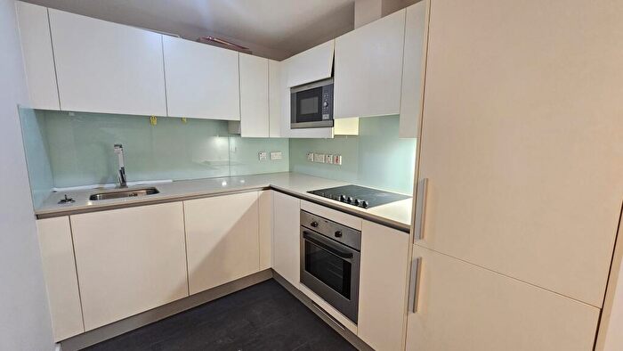 1 Bedroom Flat To Rent In Castle Wharf, East Tucker Street, BS1