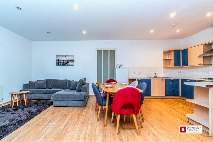 4 Bedroom Flat To Rent In Mallow Street, Old Street, City Road, EC1Y