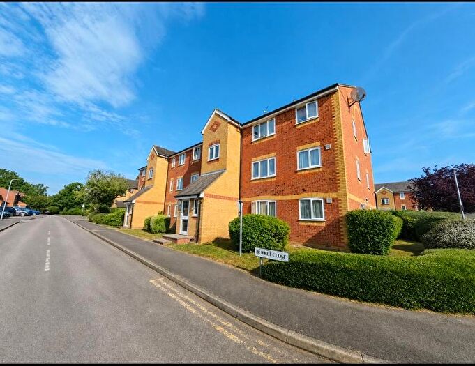 1 Bedroom Flat For Sale In Burket Close, Southall, UB2