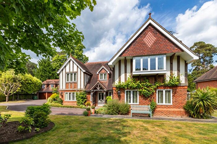 5 Bedroom Detached House For Sale In The Covert, Ascot, Berkshire, SL5