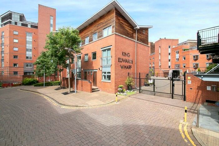 2 Bedroom Apartment To Rent In King Edwards Wharf, Sheepcote Street, B16