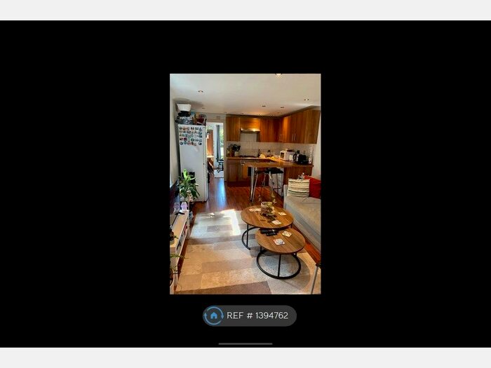 3 Bedroom Flat To Rent In Alderbrook Road, London, SW12