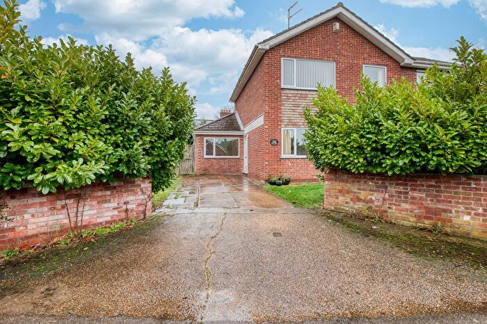 4 Bedroom Detached House For Sale In Farman Close, Belton, NR31