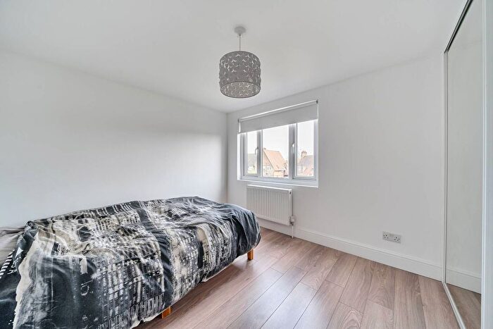 5 Bedroom Semi-Detached House To Rent In Abergeldie Road, Lee, London, SE12