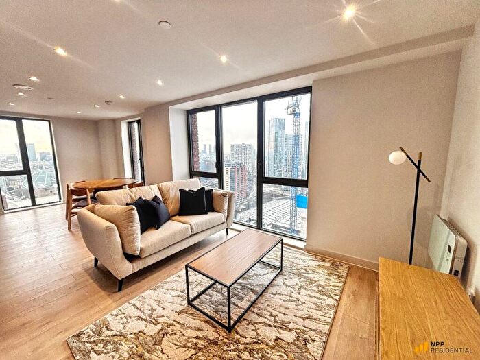 2 Bedroom Apartment To Rent In Waterhouse Gardens, Dutton Street, Manchester, M3