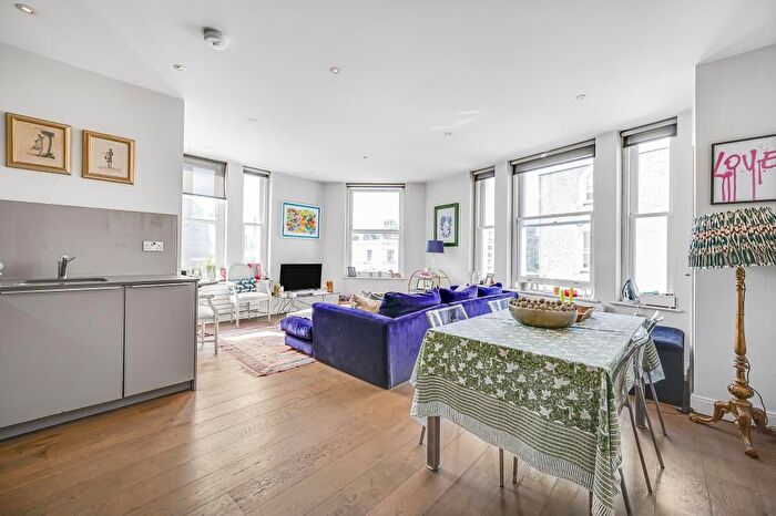 2 Bedroom Flat To Rent In Fulham Road, London, SW10