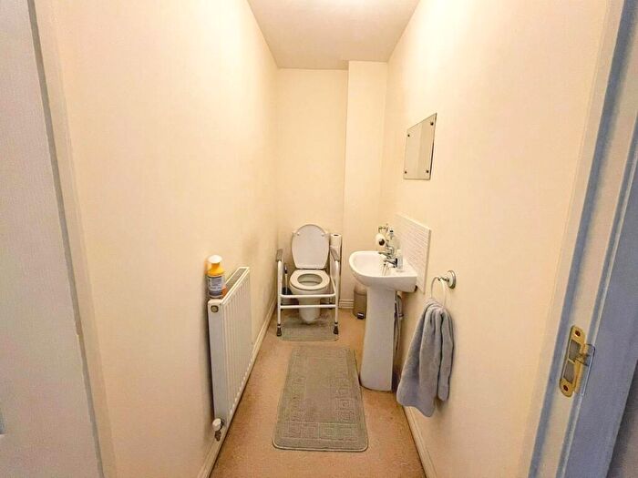 3 Bedroom End Of Terrace House For Sale In Magnolia Way, Costessey, Norwich, NR8