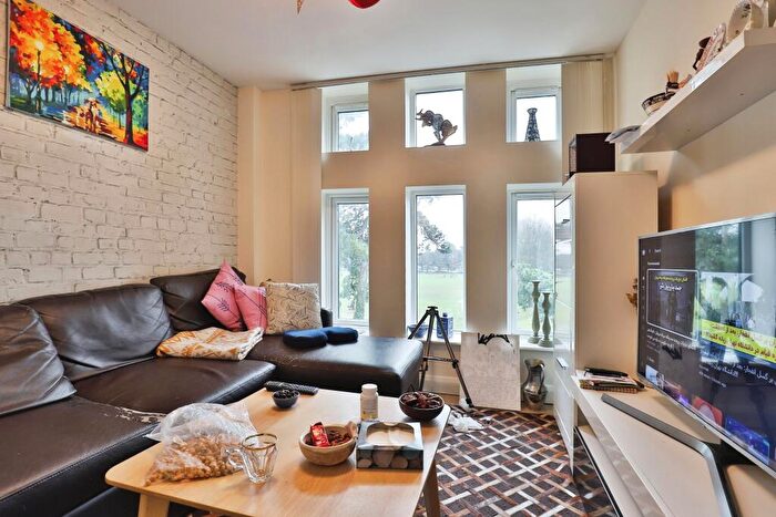 1 Bedroom Flat For Sale In Ashley Road, Bournemouth, Dorset, BH1